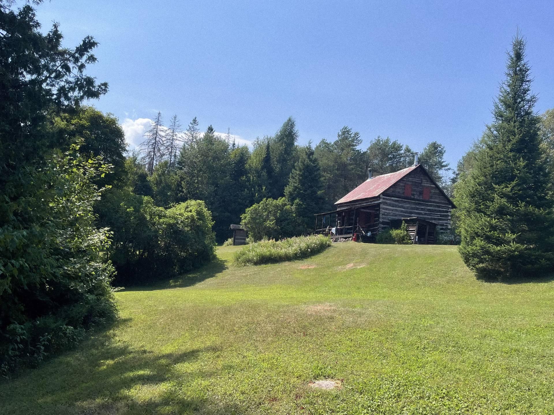 









3691


Ch. Lundon

,
Wentworth-Nord,




QC
J0T1Y0

