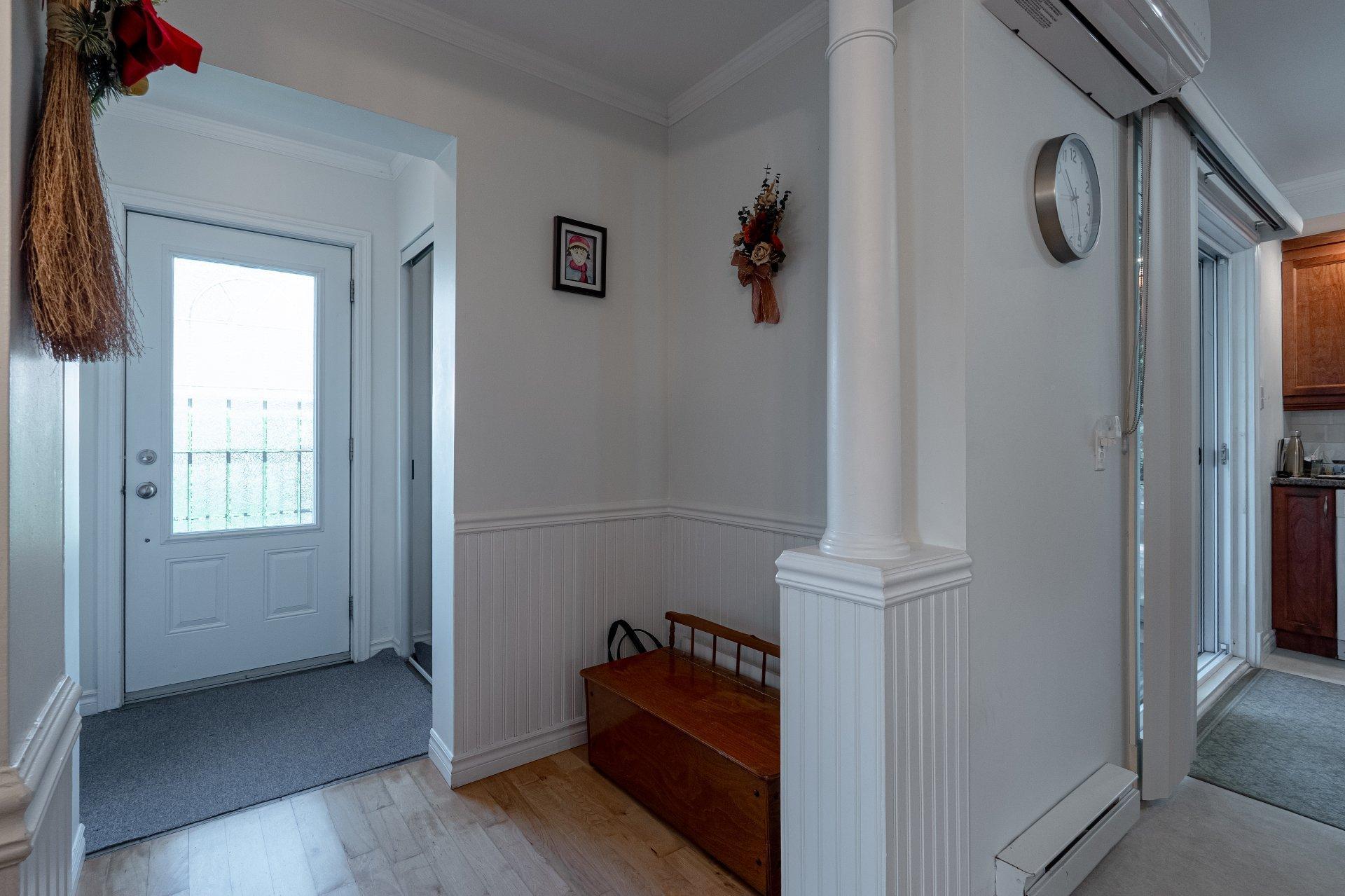 









462

 - 464


Rue de la Goudrelle

,
Sherbrooke (Fleurimont),




QC
J1G5G4

