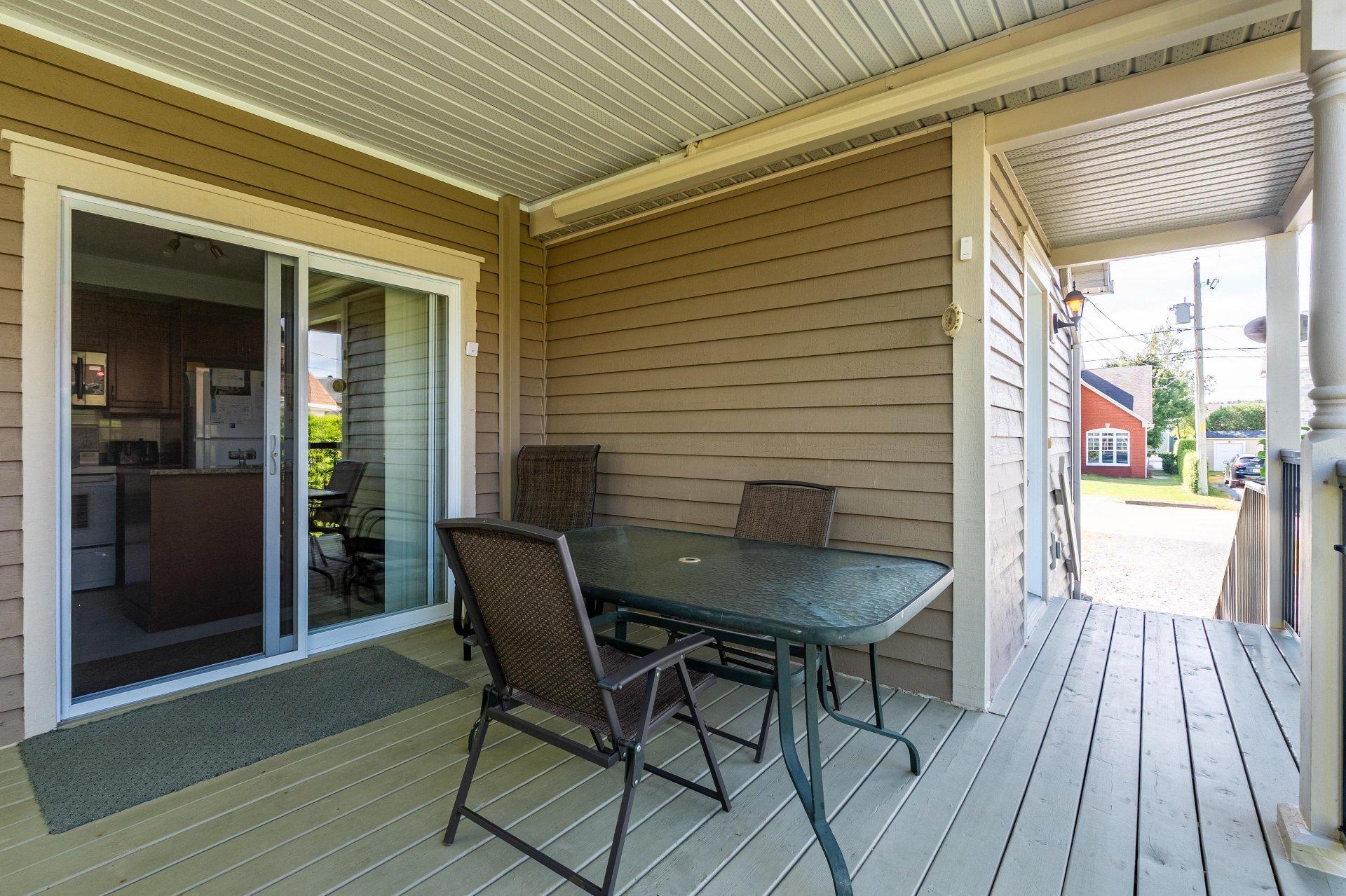 









462

 - 464


Rue de la Goudrelle

,
Sherbrooke (Fleurimont),




QC
J1G5G4

