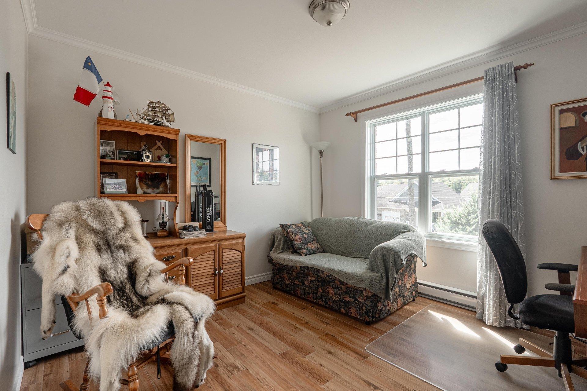 









462

 - 464


Rue de la Goudrelle

,
Sherbrooke (Fleurimont),




QC
J1G5G4

