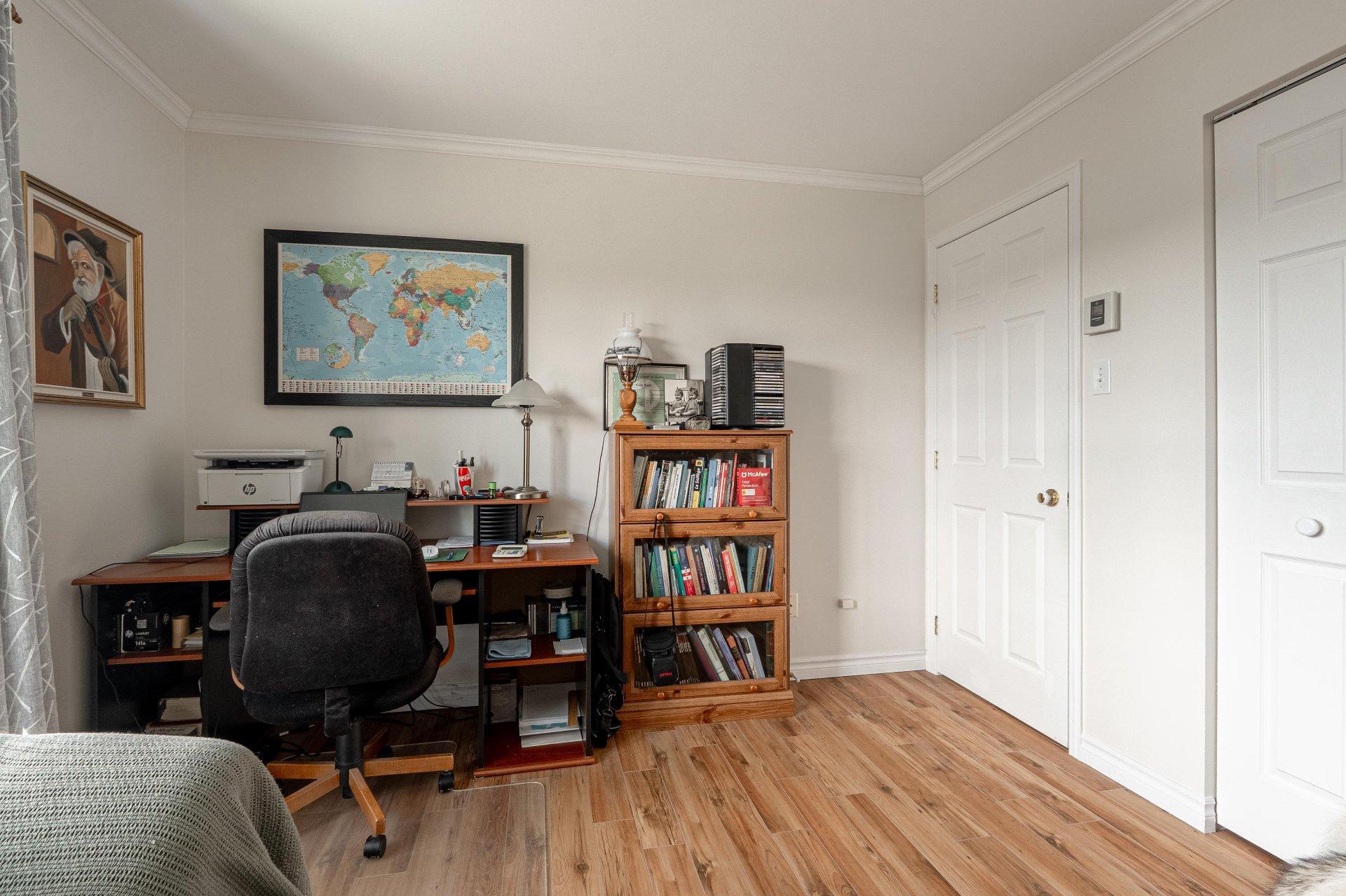 









462

 - 464


Rue de la Goudrelle

,
Sherbrooke (Fleurimont),




QC
J1G5G4


