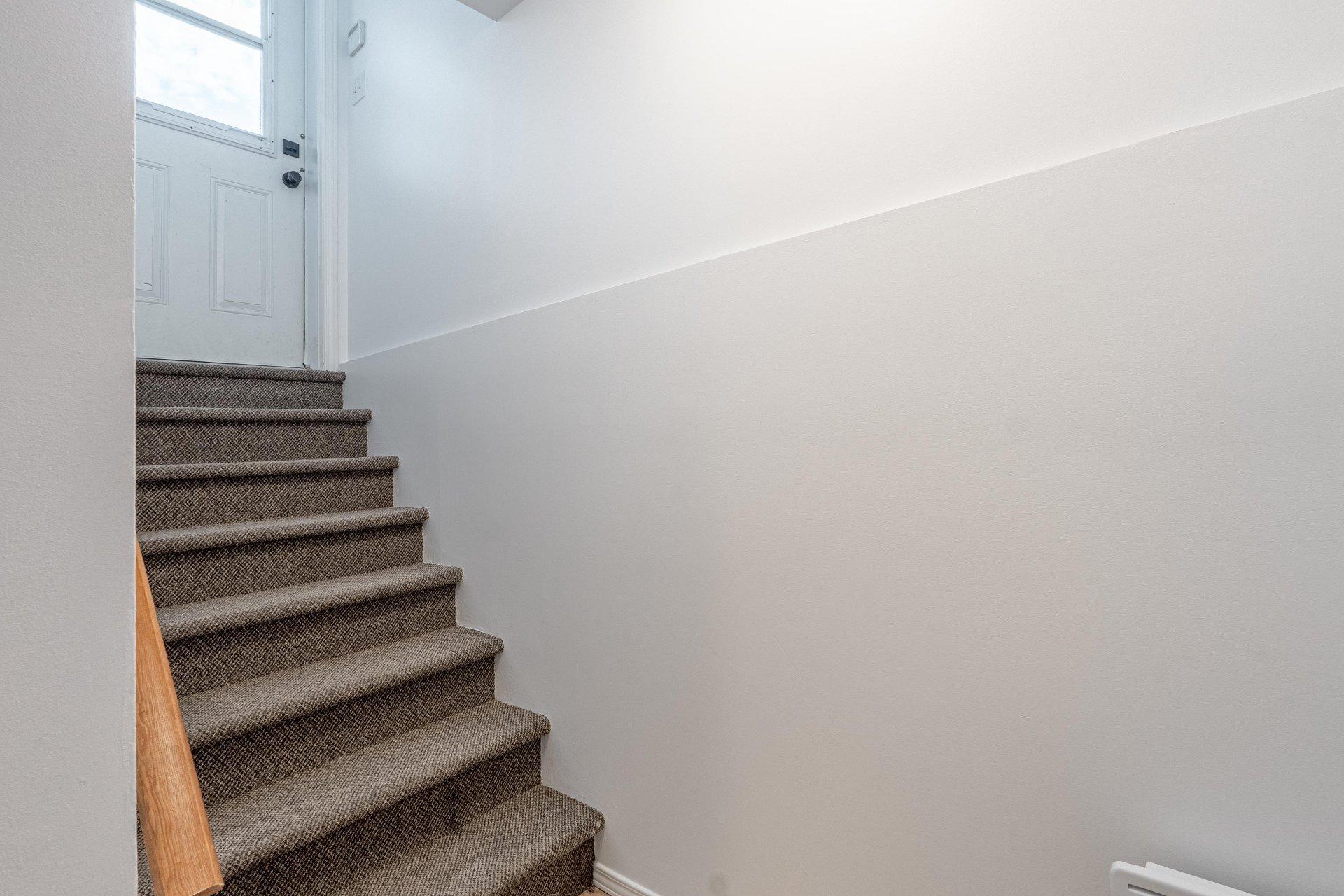 









462

 - 464


Rue de la Goudrelle

,
Sherbrooke (Fleurimont),




QC
J1G5G4

