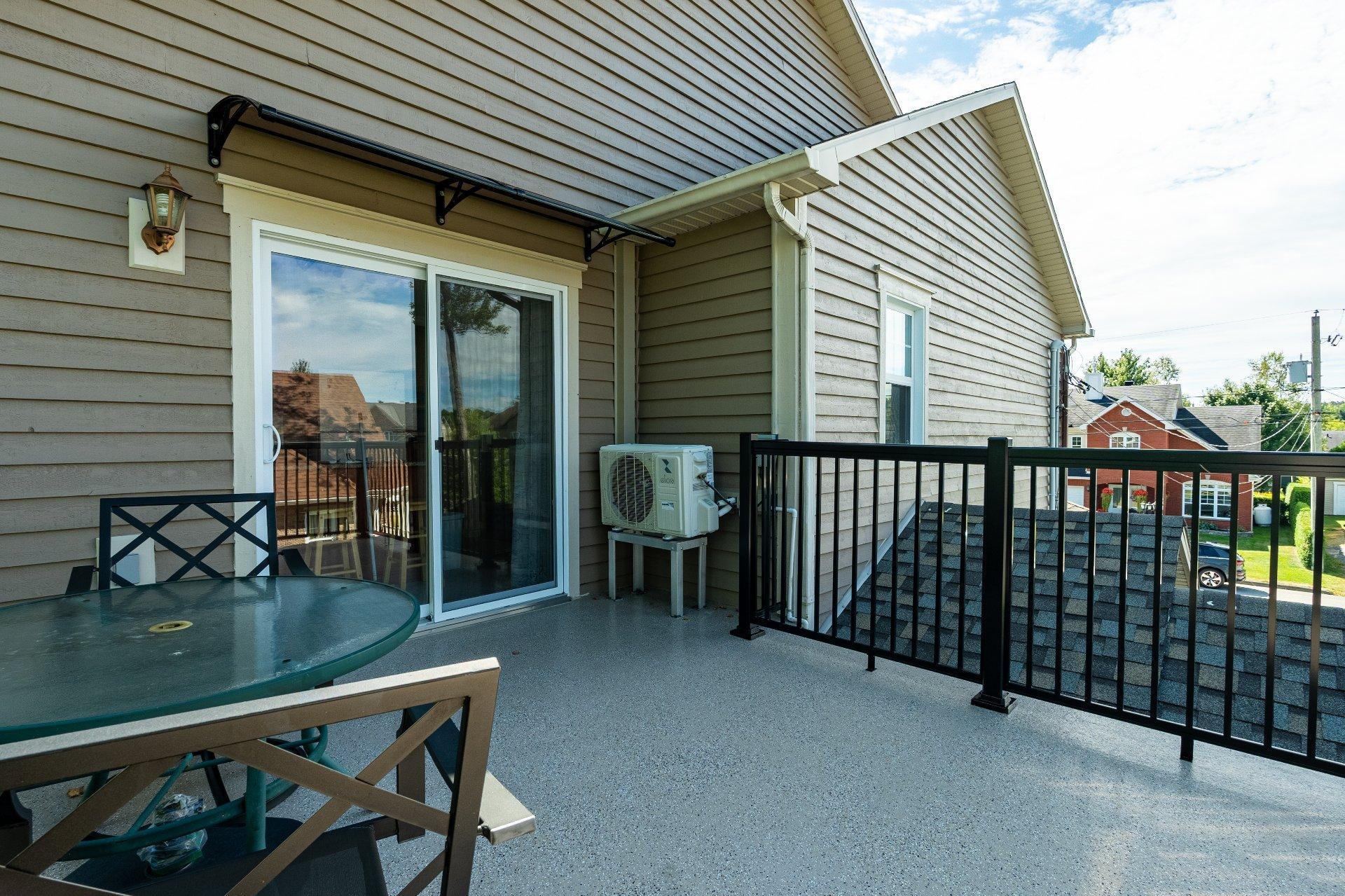 









462

 - 464


Rue de la Goudrelle

,
Sherbrooke (Fleurimont),




QC
J1G5G4

