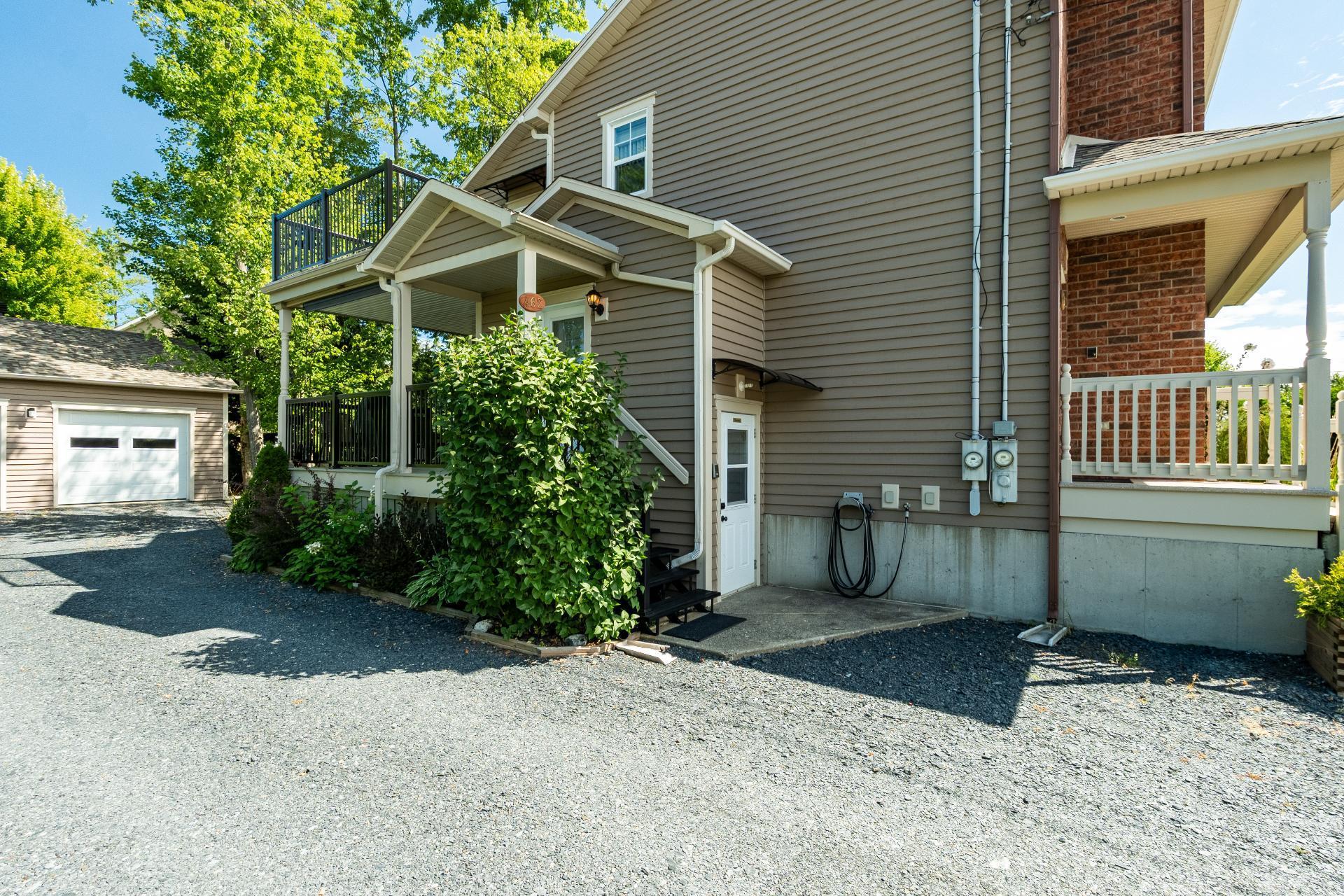 









462

 - 464


Rue de la Goudrelle

,
Sherbrooke (Fleurimont),




QC
J1G5G4

