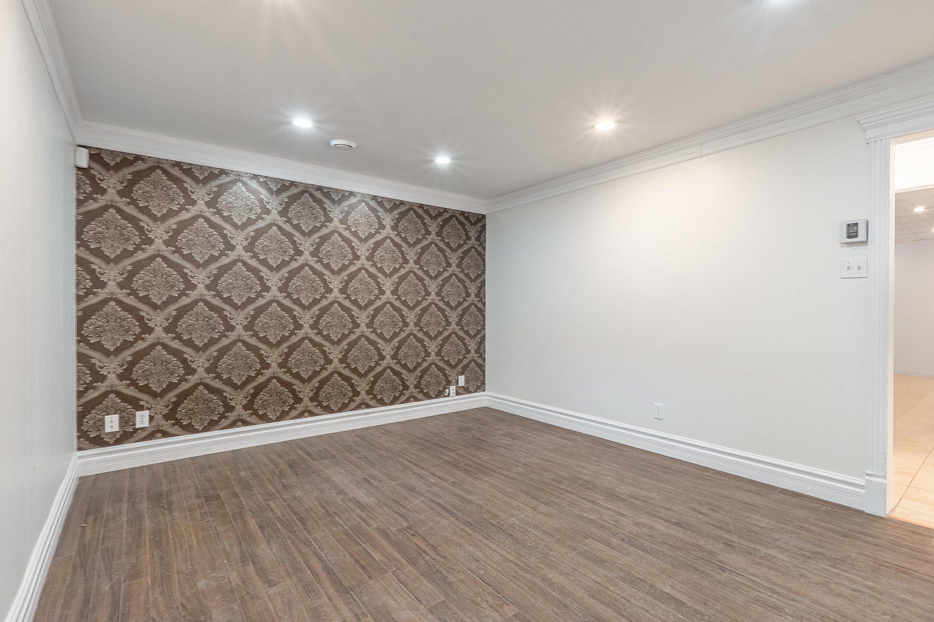 









462

 - 464


Rue de la Goudrelle

,
Sherbrooke (Fleurimont),




QC
J1G5G4

