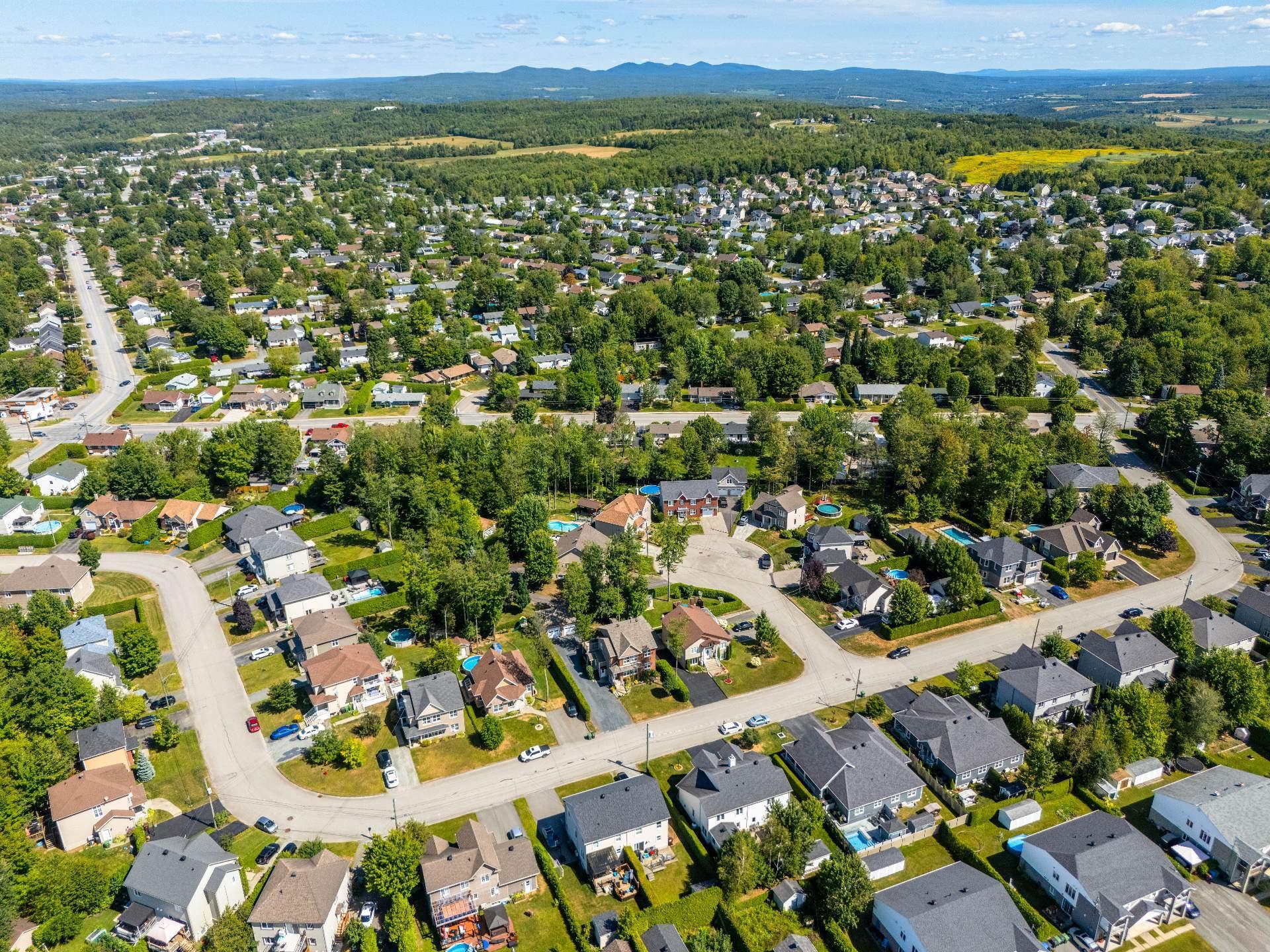 









462

 - 464


Rue de la Goudrelle

,
Sherbrooke (Fleurimont),




QC
J1G5G4

