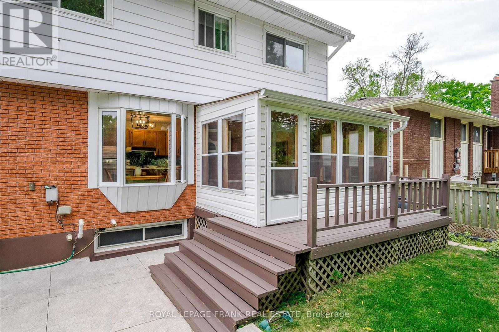 












280 GREENLAWN AVENUE

,
Peterborough North (South),




Ontario
K9H5K8

