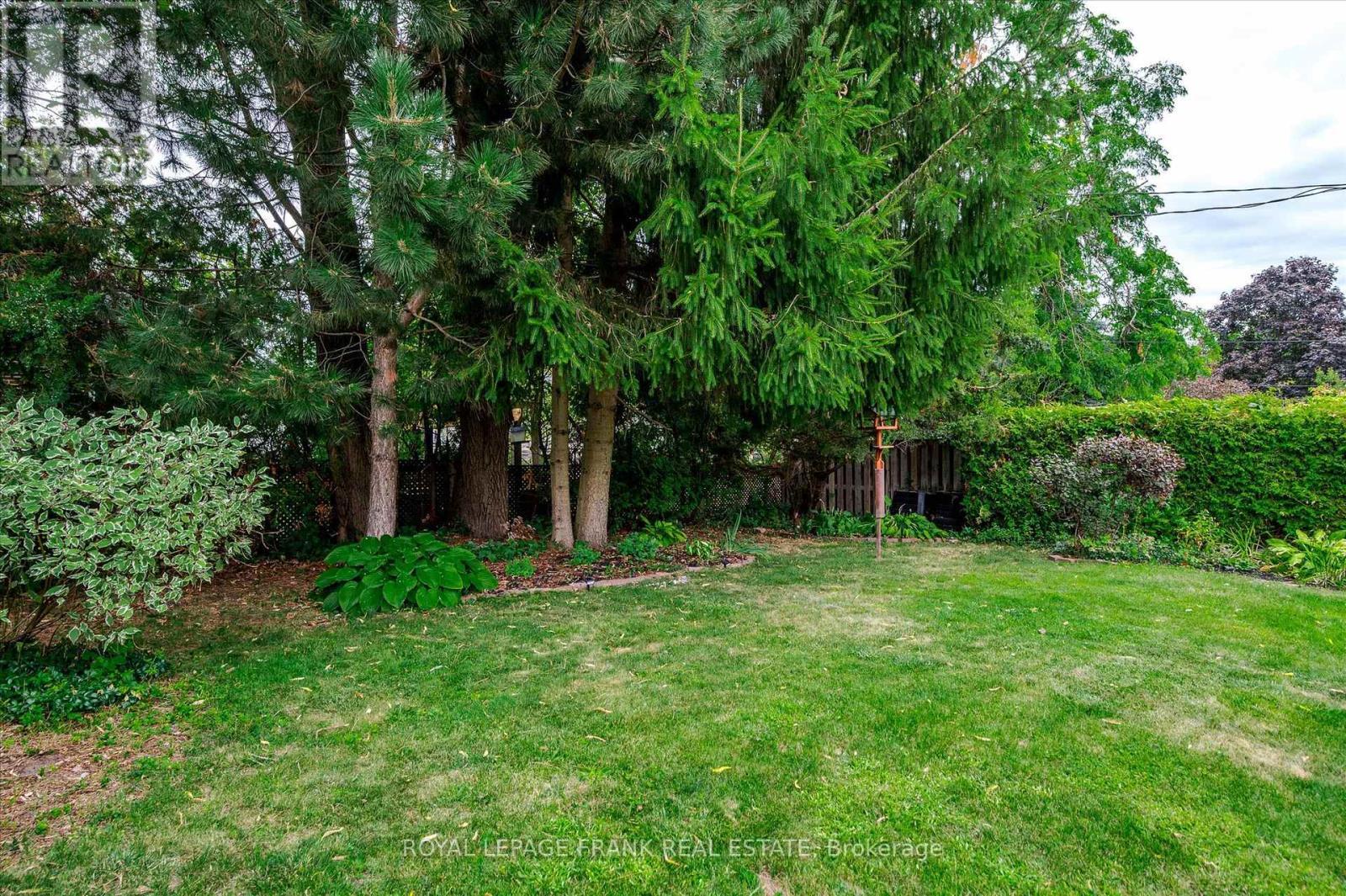 












280 GREENLAWN AVENUE

,
Peterborough North (South),




Ontario
K9H5K8

