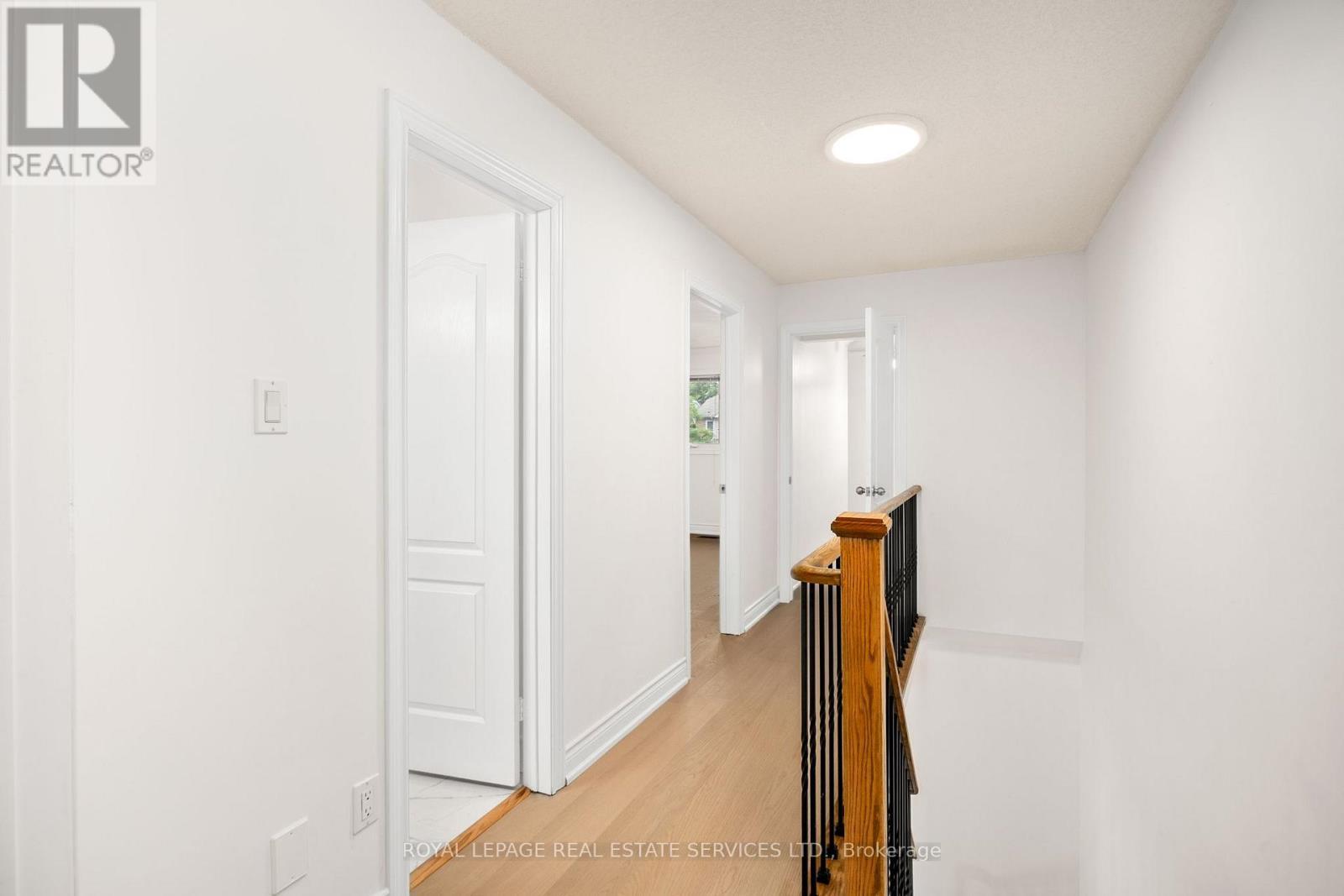 












1130 WESTVIEW TERRACE

,
Oakville,




Ontario
L6M3M1

