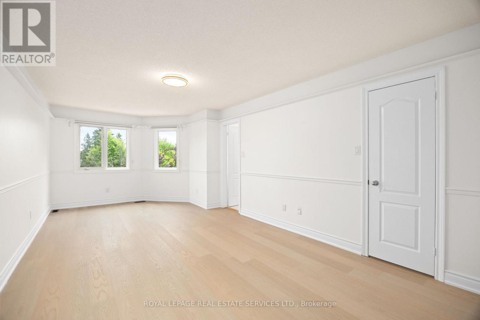 












1130 WESTVIEW TERRACE

,
Oakville,




Ontario
L6M3M1

