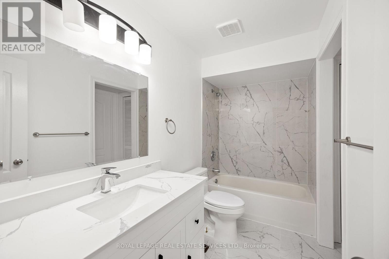 












1130 WESTVIEW TERRACE

,
Oakville,




Ontario
L6M3M1

