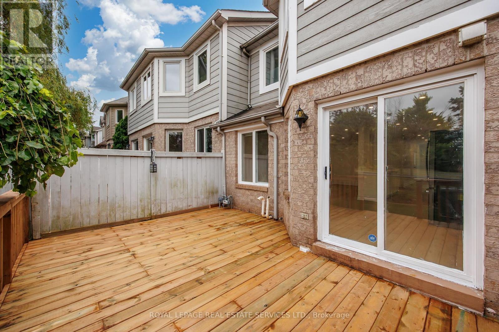 












1130 WESTVIEW TERRACE

,
Oakville,




Ontario
L6M3M1


