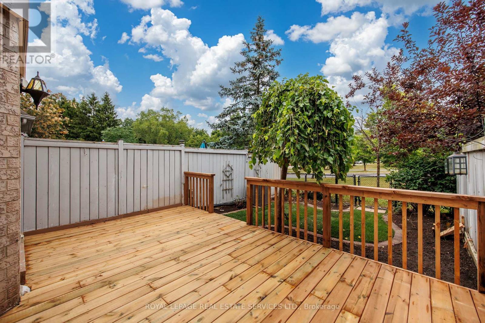 












1130 WESTVIEW TERRACE

,
Oakville,




Ontario
L6M3M1

