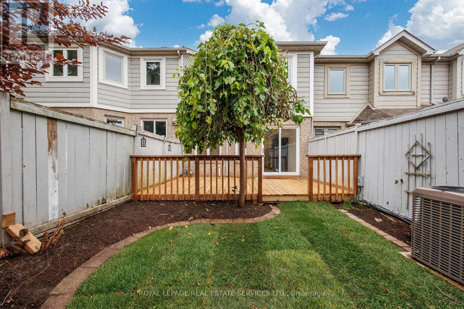 












1130 WESTVIEW TERRACE

,
Oakville,




Ontario
L6M3M1

