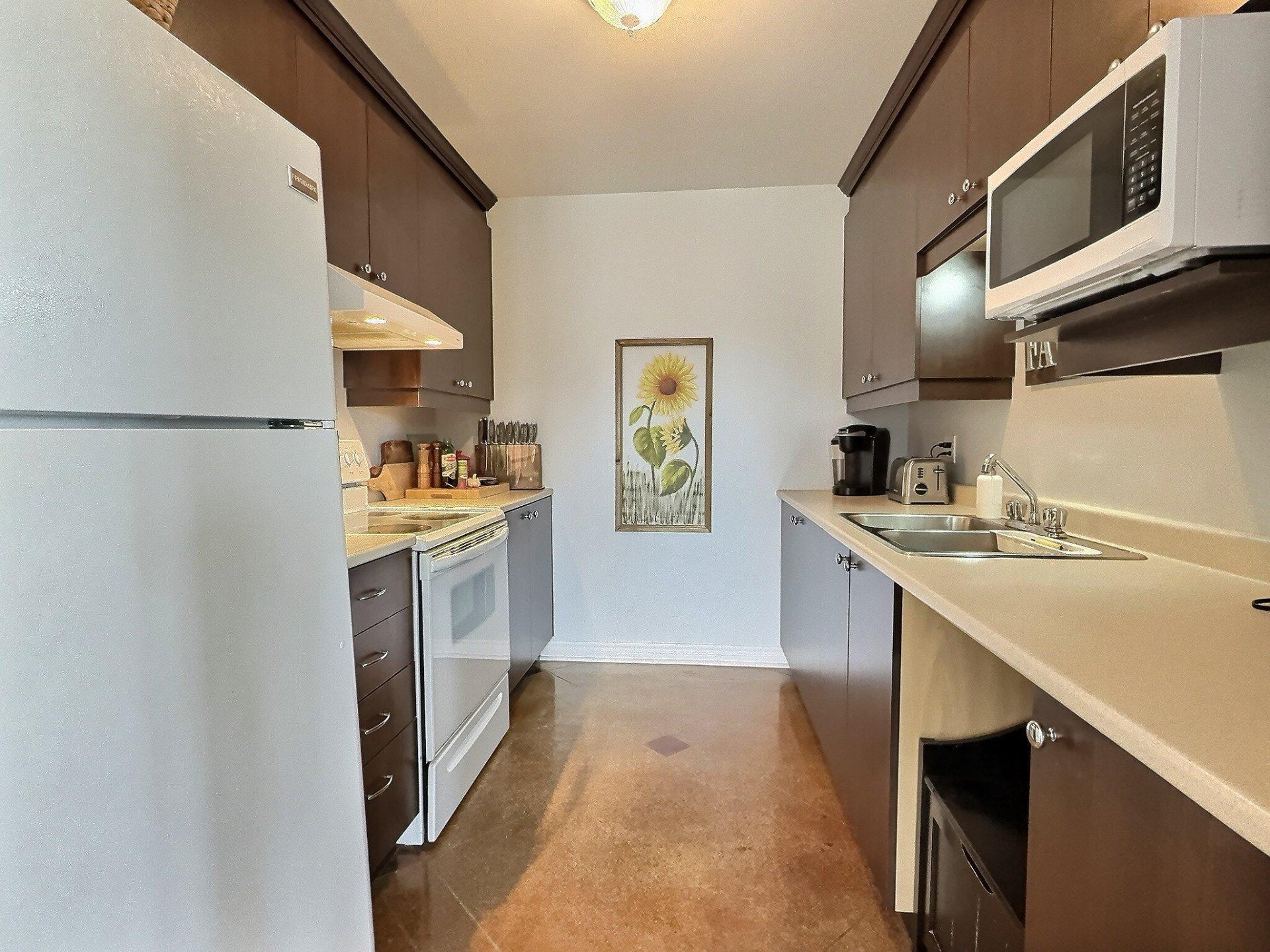 









138

 - 148


Rue Ovila-Bergeron

,
Magog,




QC
J1X7L4

