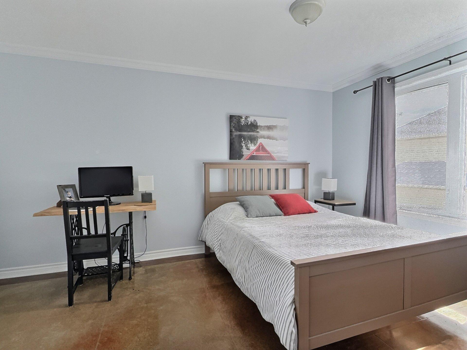 









138

 - 148


Rue Ovila-Bergeron

,
Magog,




QC
J1X7L4

