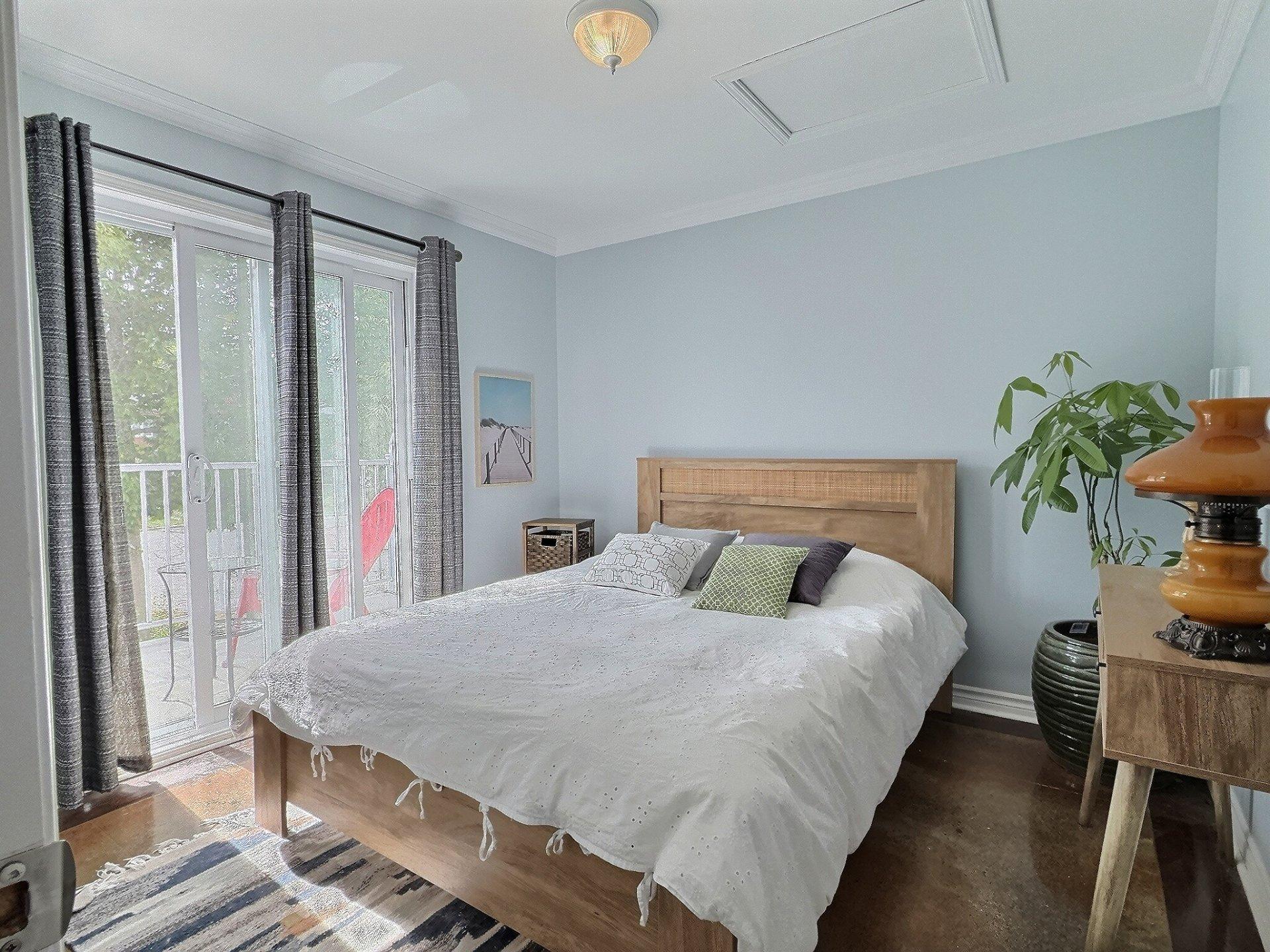 









138

 - 148


Rue Ovila-Bergeron

,
Magog,




QC
J1X7L4

