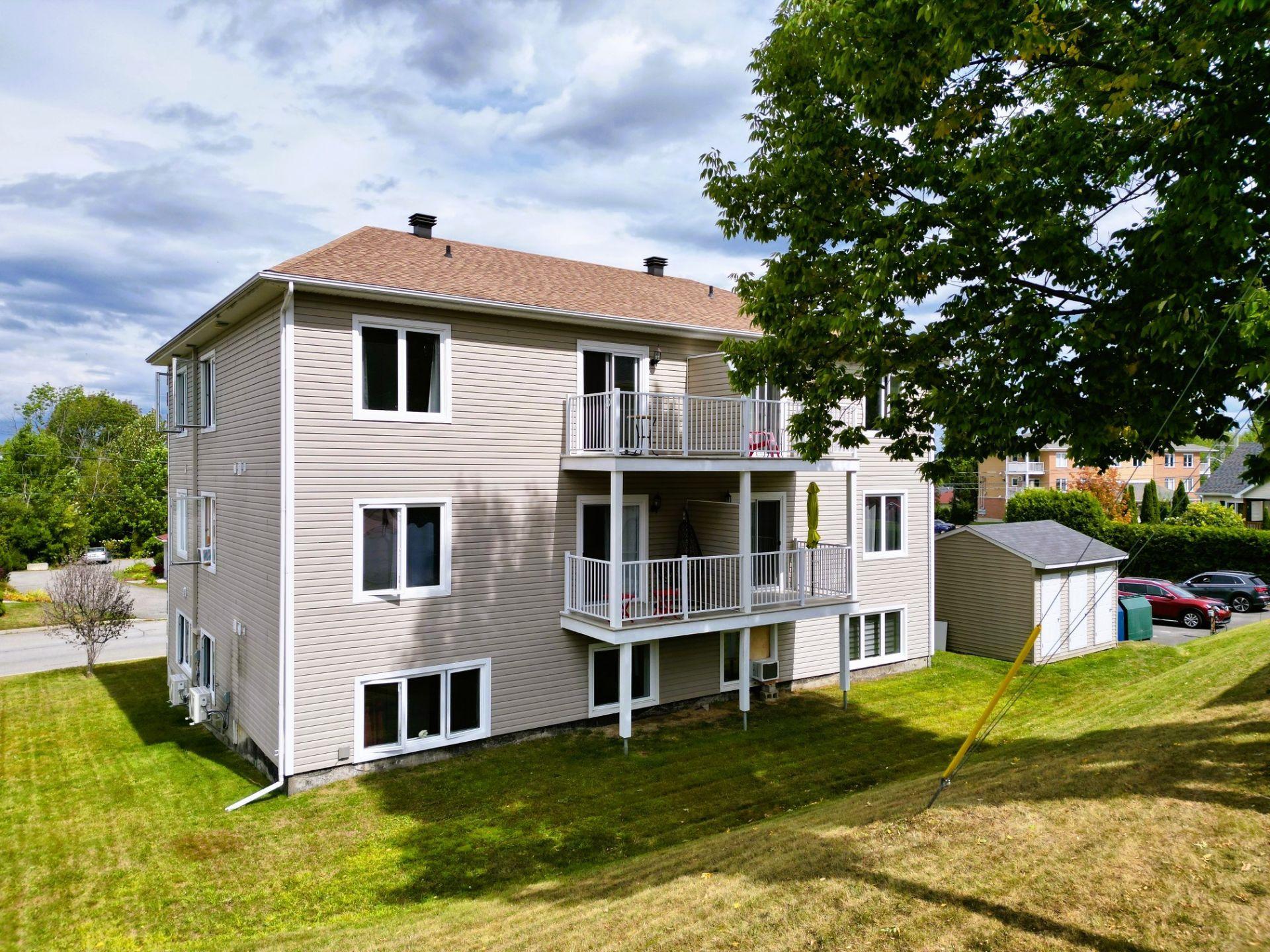 









138

 - 148


Rue Ovila-Bergeron

,
Magog,




QC
J1X7L4

