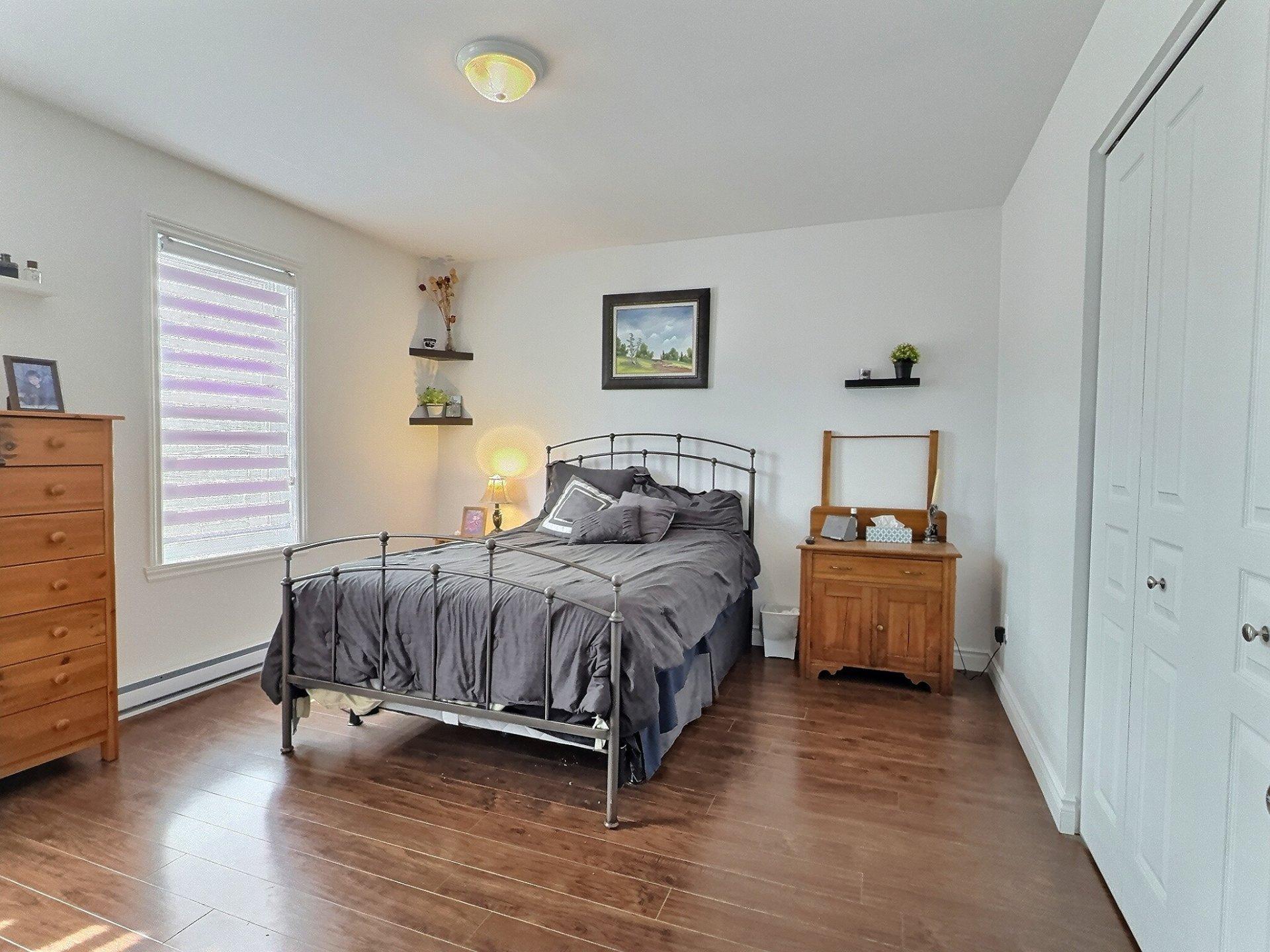 









681

 - 691


Rue de Hatley

,
Magog,




QC
J1X0H2

