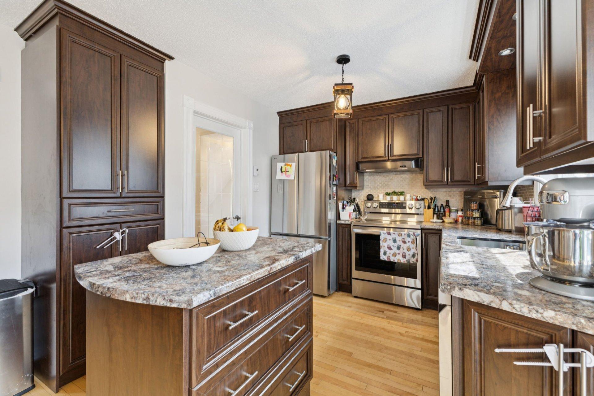 









246


Rue des Tulipes

,
Gatineau (Gatineau),




QC
J8R2H2

