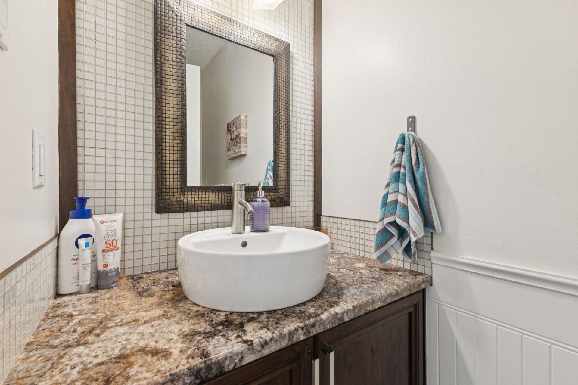 









246


Rue des Tulipes

,
Gatineau (Gatineau),




QC
J8R2H2

