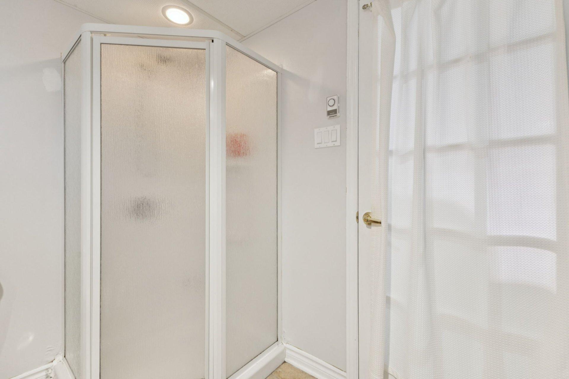 









246


Rue des Tulipes

,
Gatineau (Gatineau),




QC
J8R2H2

