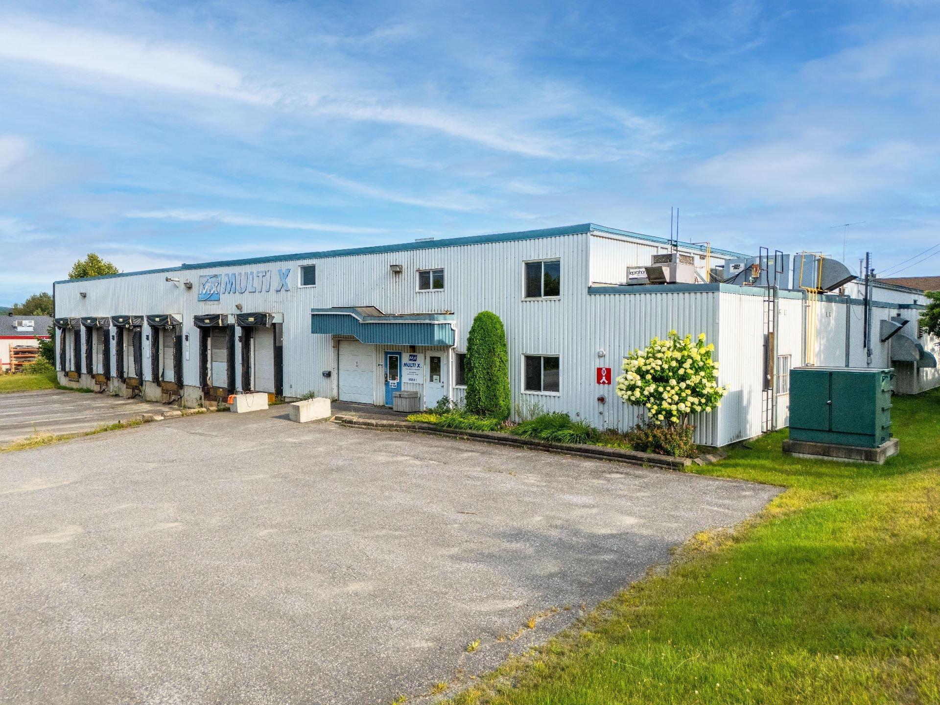 









60Z


Rue Sheard

,
Coaticook,




QC
J1A0B2

