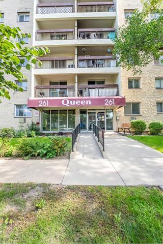 









261


Queen

ST, 605,
Winnipeg,




MB
R3J 3R1

