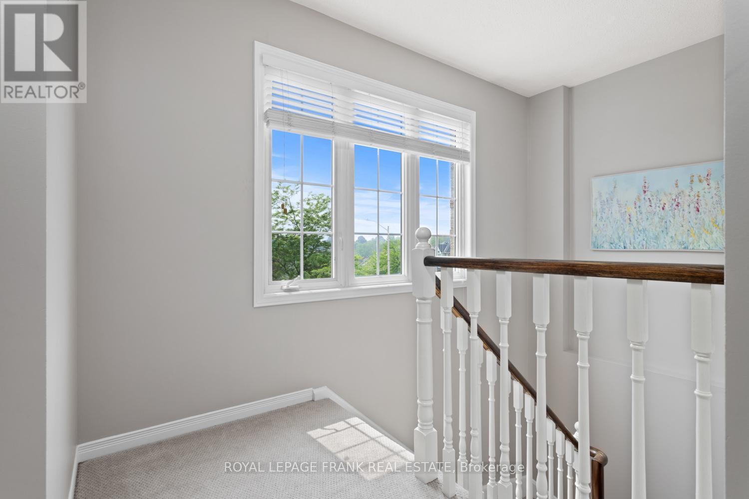 












1089 TIMBERLAND CRESCENT

,
Oshawa (Pinecrest),




Ontario
L1K2L9

