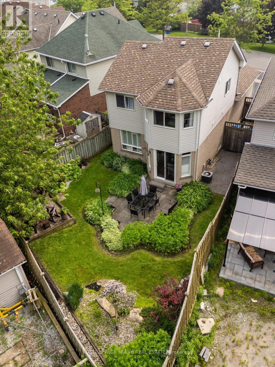 












1089 TIMBERLAND CRESCENT

,
Oshawa (Pinecrest),




Ontario
L1K2L9

