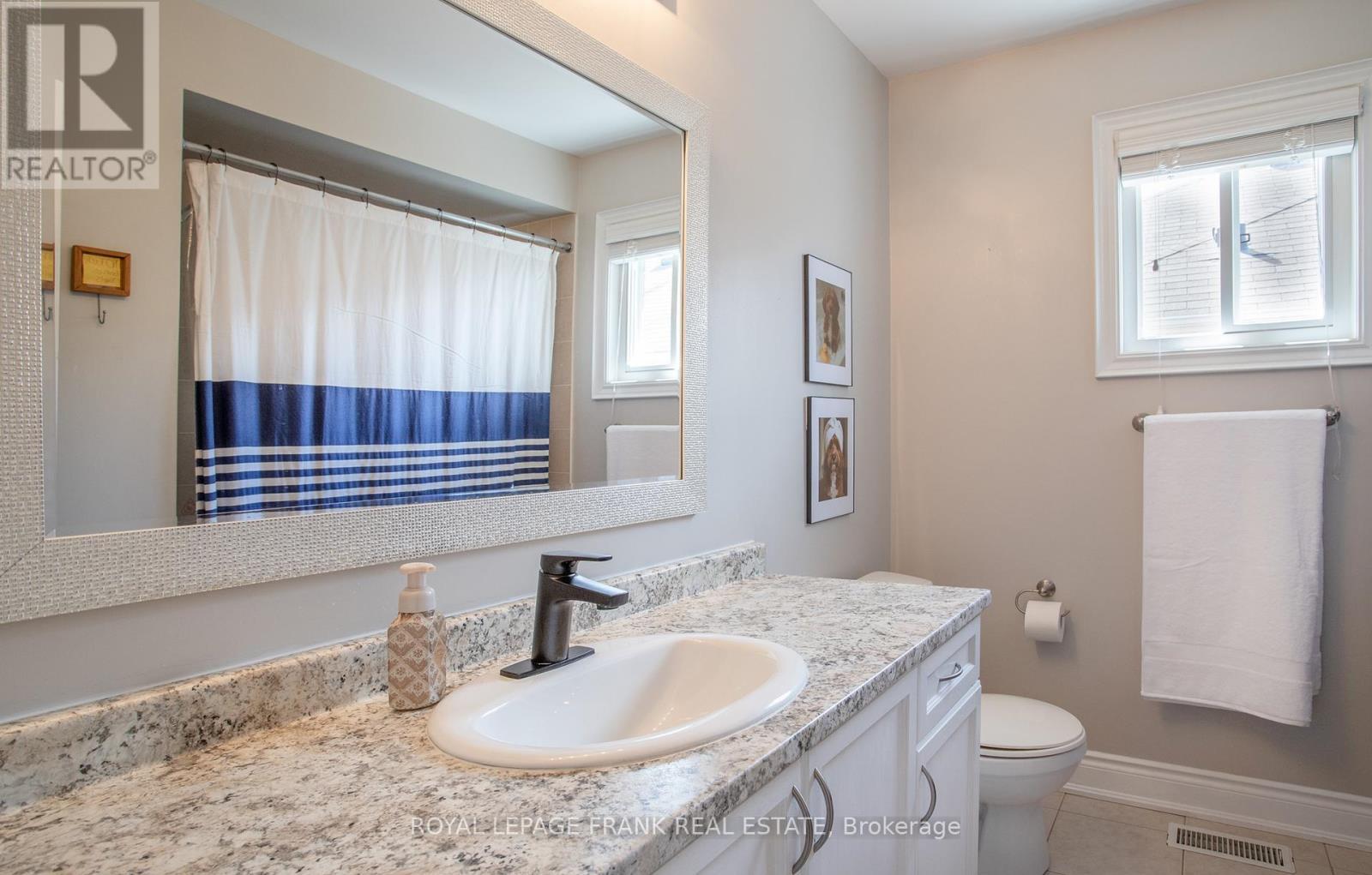 












1681 QUAIL RUN DRIVE

,
Oshawa (Taunton),




Ontario
L1K0M1

