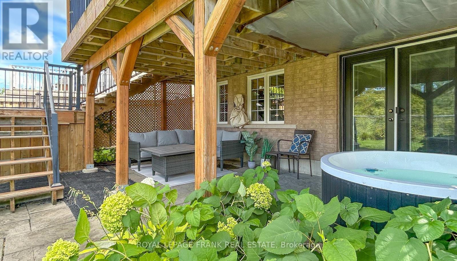 












1681 QUAIL RUN DRIVE

,
Oshawa (Taunton),




Ontario
L1K0M1

