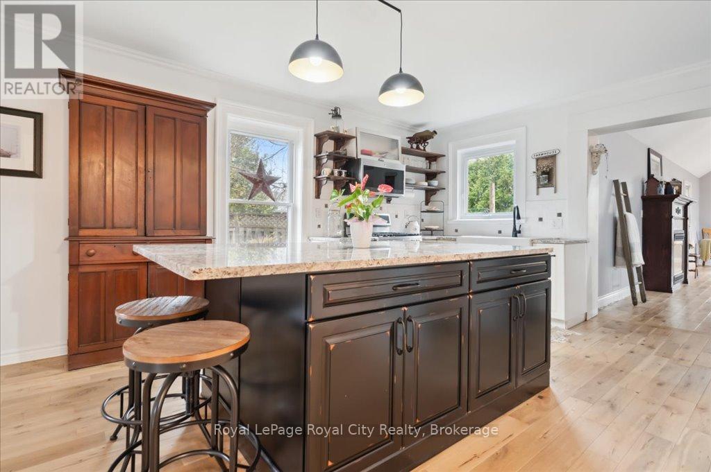 












42 BIELBY STREET

,
East Luther Grand Valley (Grand Valley),




Ontario
L9W5N3


