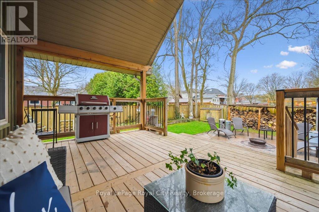 












42 BIELBY STREET

,
East Luther Grand Valley (Grand Valley),




Ontario
L9W5N3

