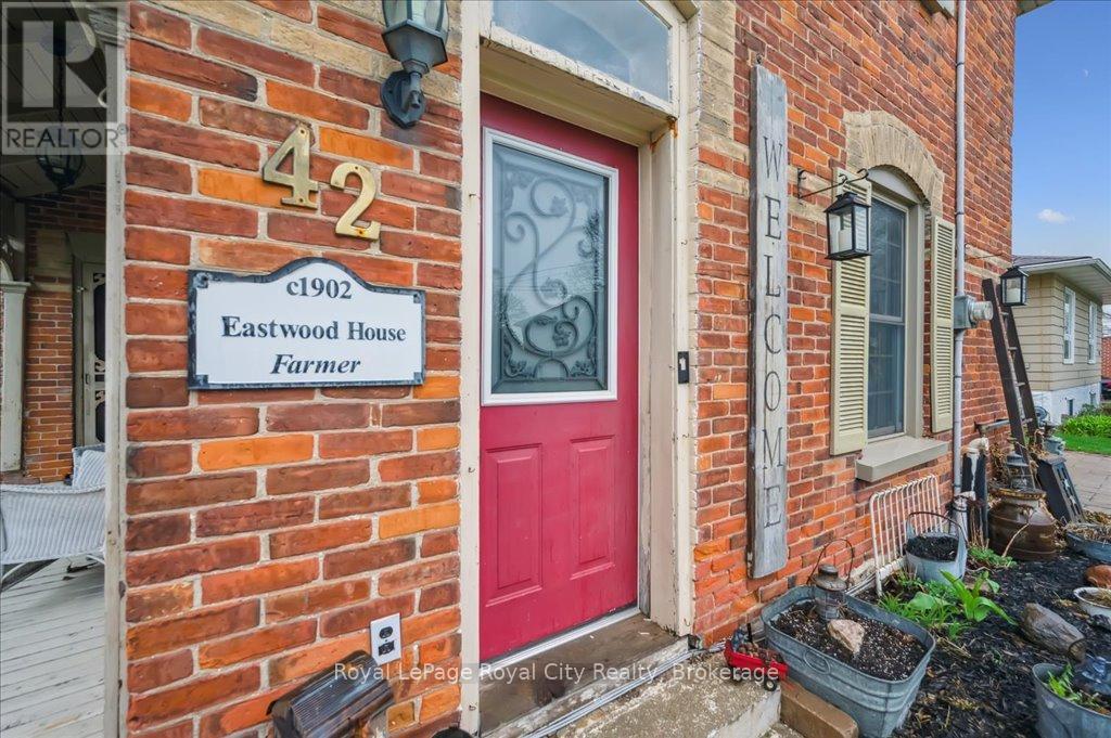 












42 BIELBY STREET

,
East Luther Grand Valley (Grand Valley),




Ontario
L9W5N3

