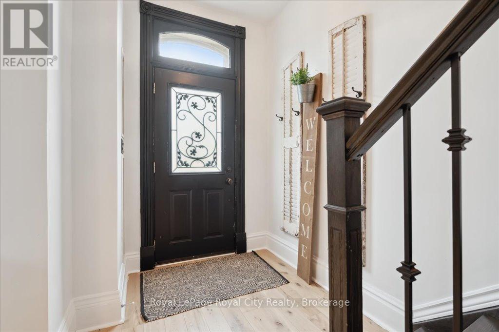 












42 BIELBY STREET

,
East Luther Grand Valley (Grand Valley),




Ontario
L9W5N3

