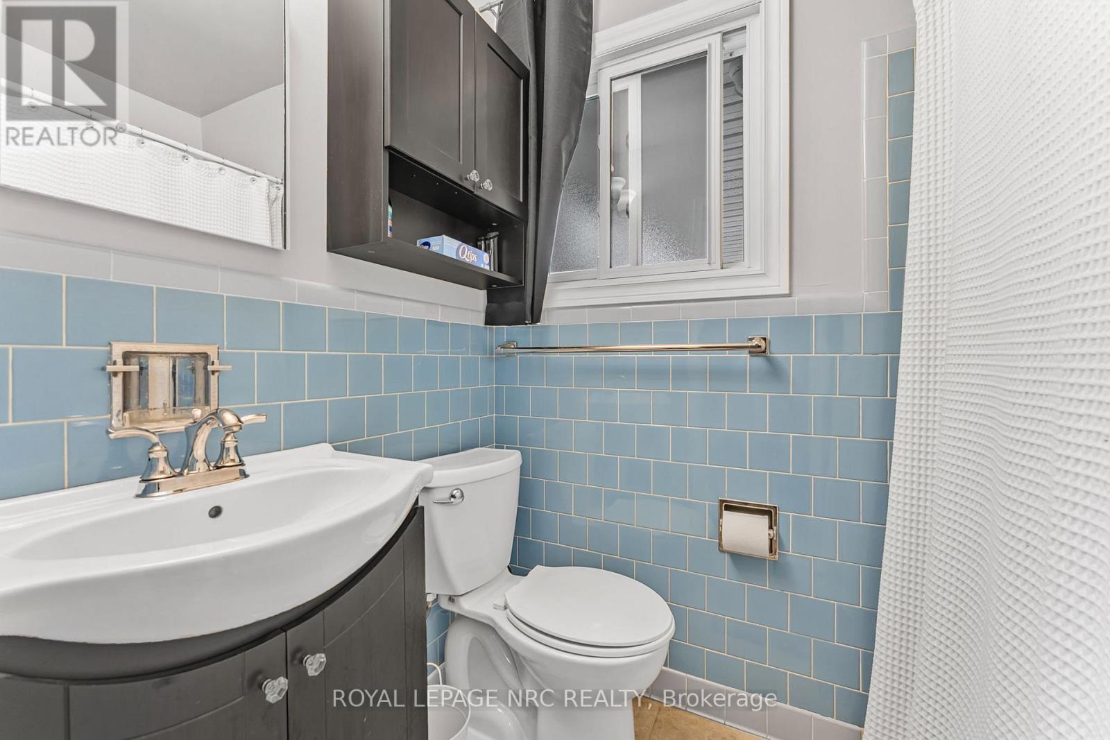 












87 PORT MAITLAND ROAD

,
Haldimand (Dunnville),




Ontario
N1A2W6

