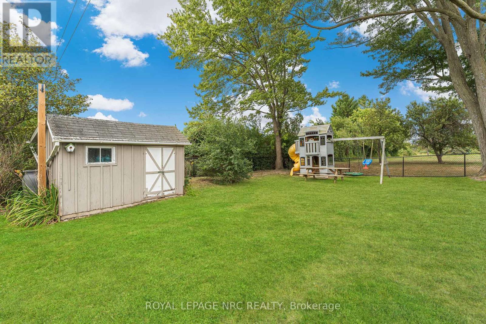 












87 PORT MAITLAND ROAD

,
Haldimand (Dunnville),




Ontario
N1A2W6

