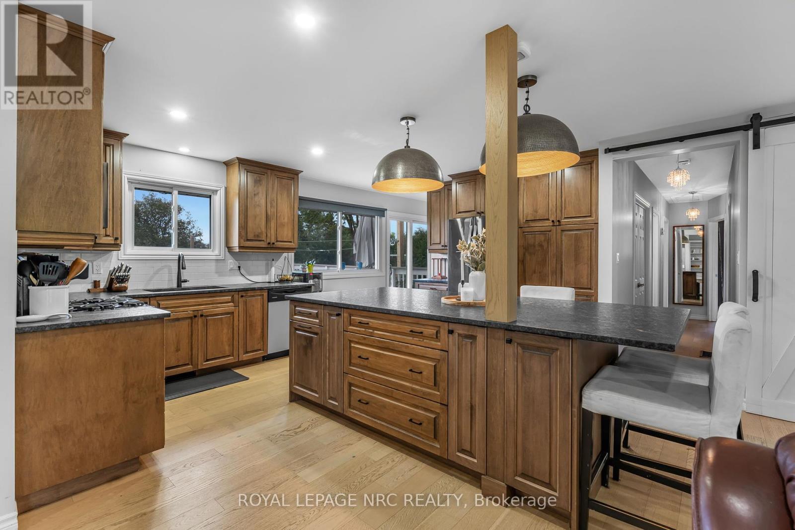 












87 PORT MAITLAND ROAD

,
Haldimand (Dunnville),




Ontario
N1A2W6

