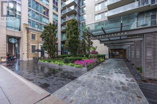 Pretty Landscaped Entrance