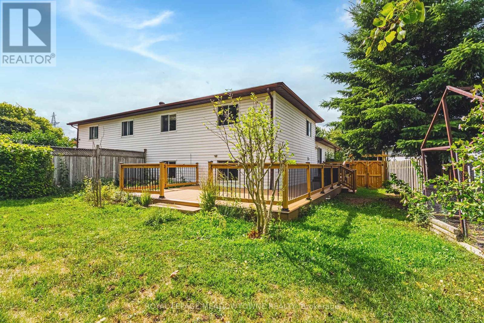 












116 DYER COURT

,
Cambridge,




Ontario
N3C4B9

