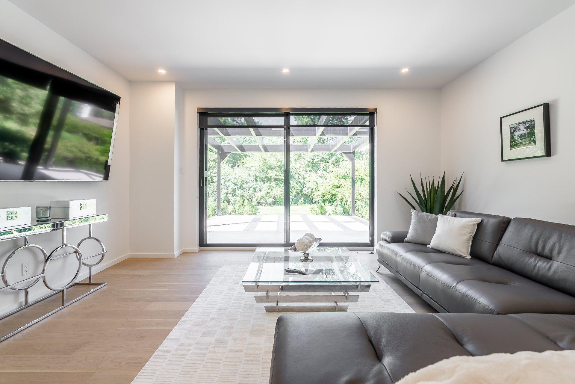 









705


Rue Westchester

,
Baie-d'Urfé,




QC
H9X2R9

