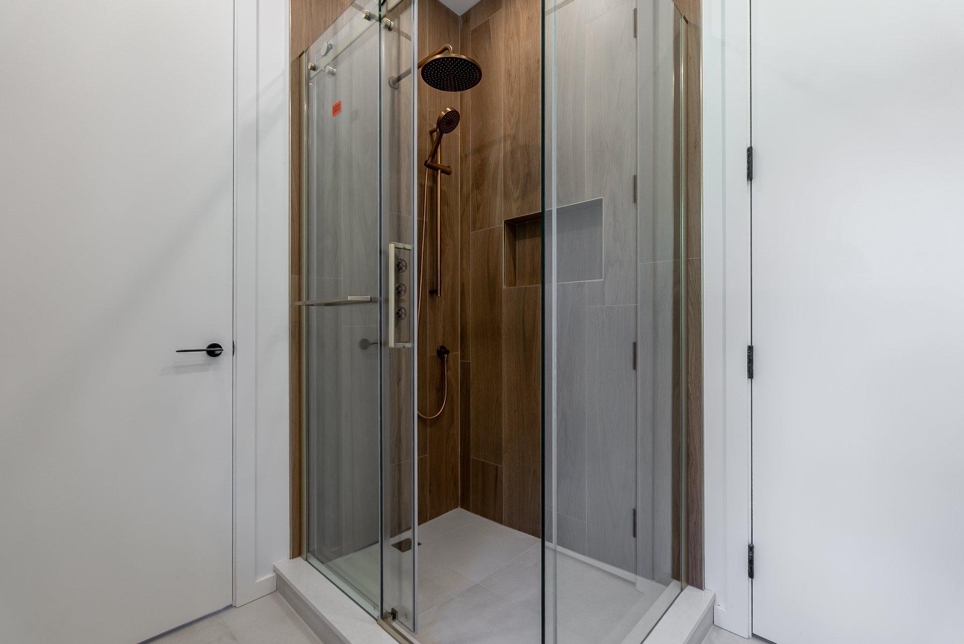 









705


Rue Westchester

,
Baie-d'Urfé,




QC
H9X2R9

