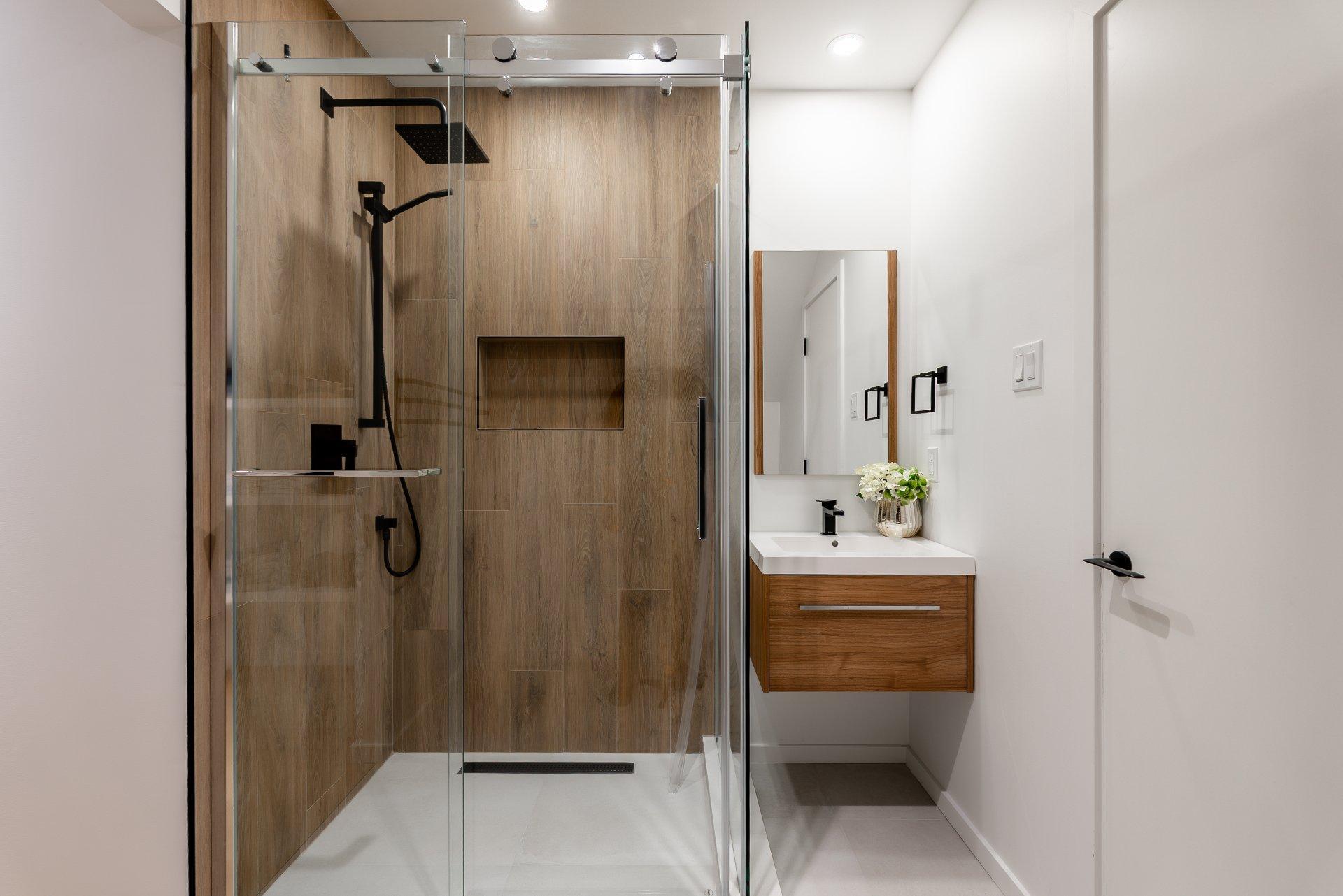 









705


Rue Westchester

,
Baie-d'Urfé,




QC
H9X2R9

