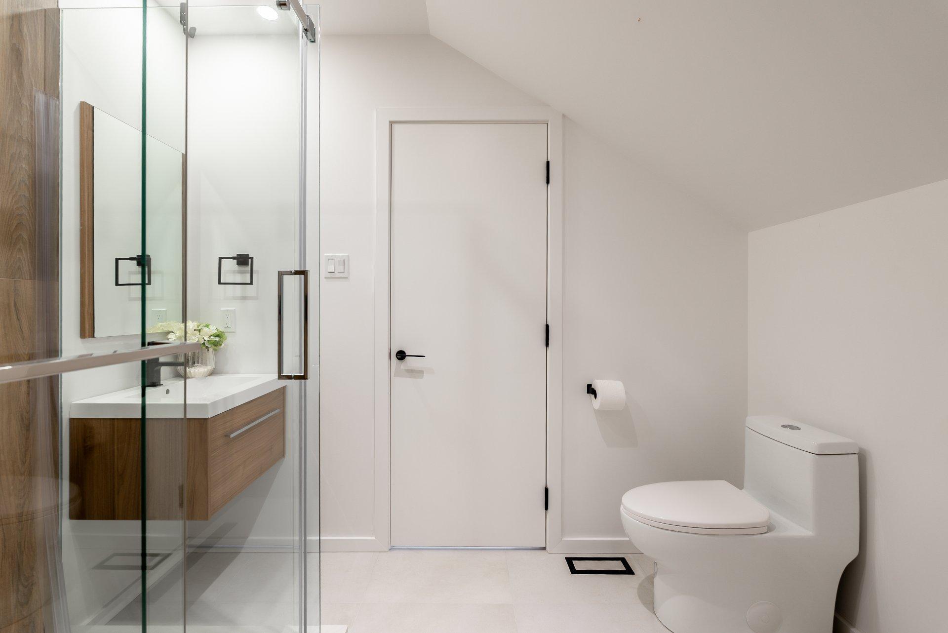 









705


Rue Westchester

,
Baie-d'Urfé,




QC
H9X2R9

