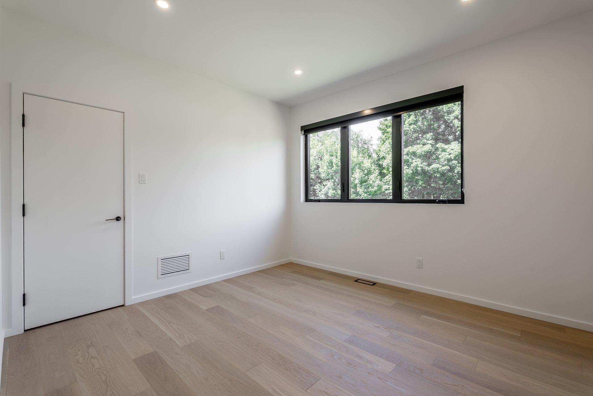 









705


Rue Westchester

,
Baie-d'Urfé,




QC
H9X2R9

