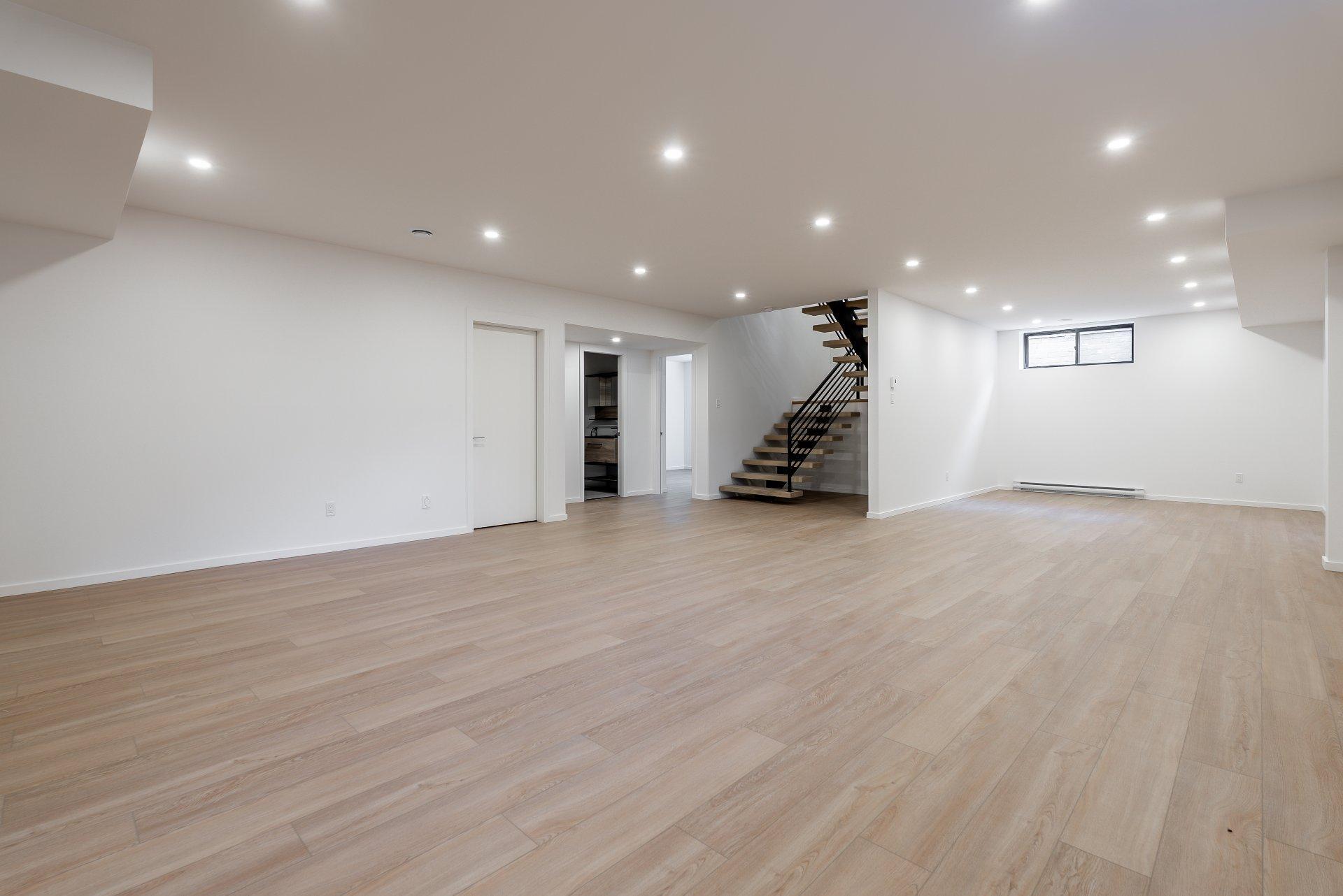 









705


Rue Westchester

,
Baie-d'Urfé,




QC
H9X2R9

