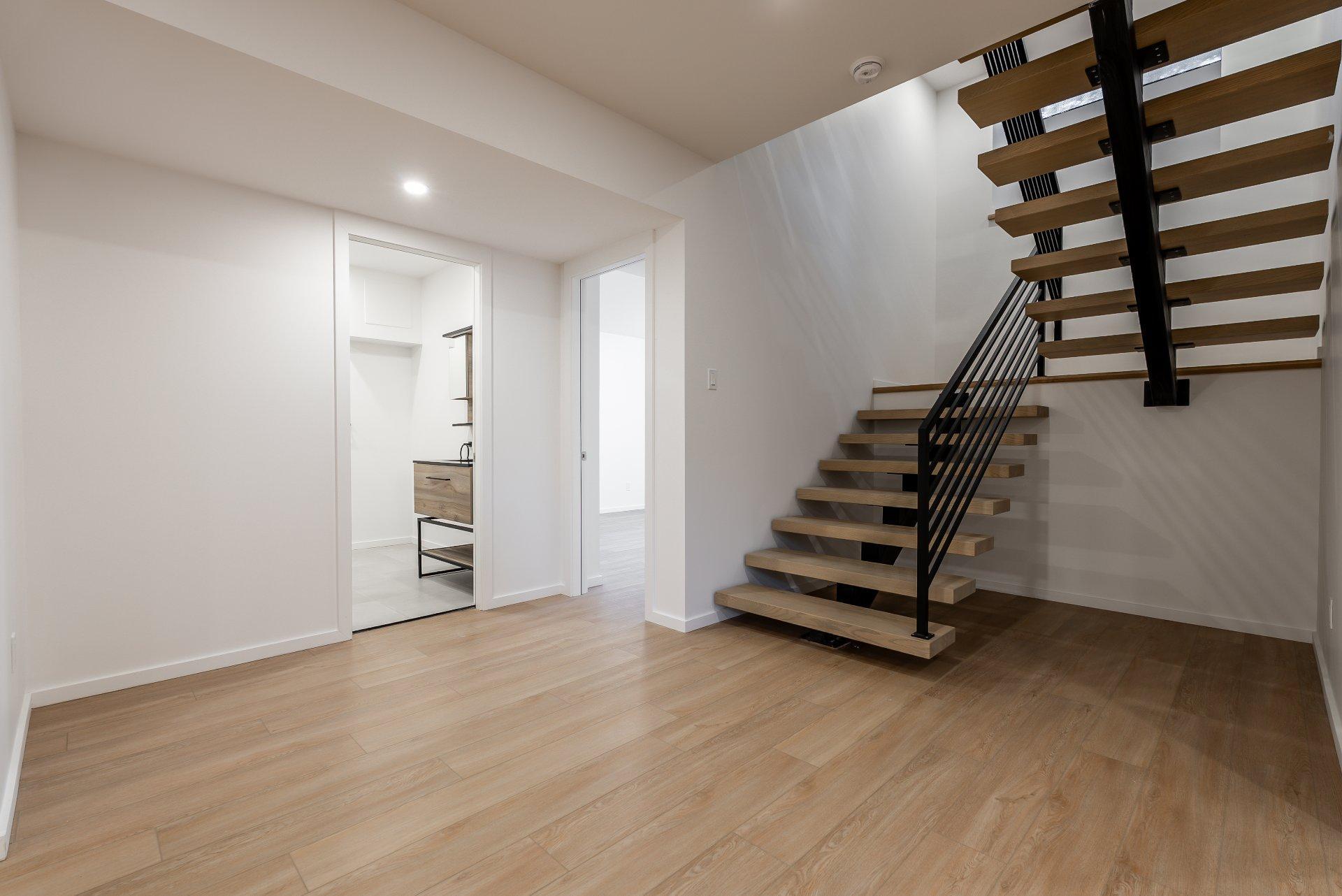 









705


Rue Westchester

,
Baie-d'Urfé,




QC
H9X2R9

