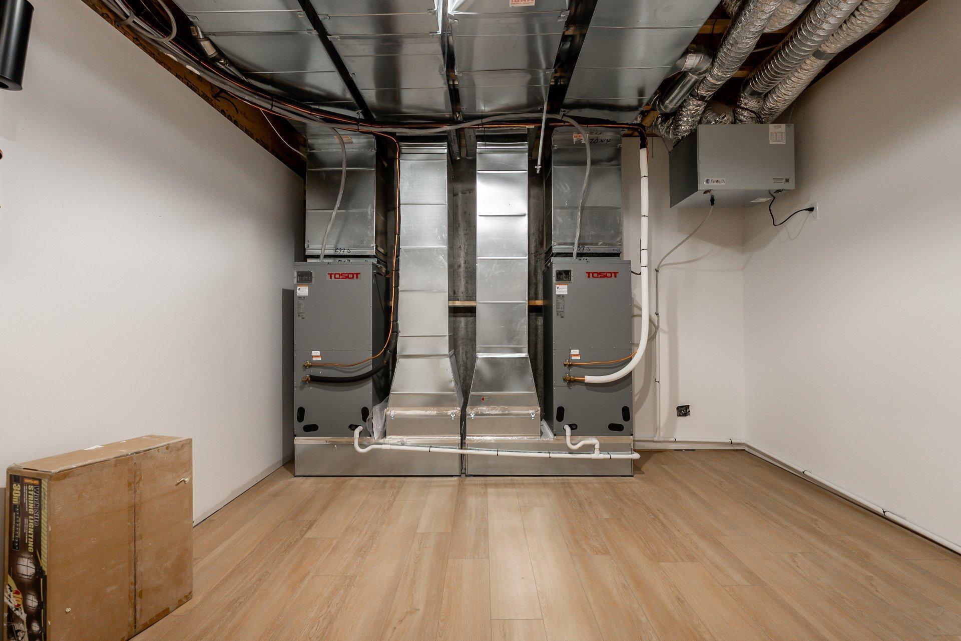 









705


Rue Westchester

,
Baie-d'Urfé,




QC
H9X2R9

