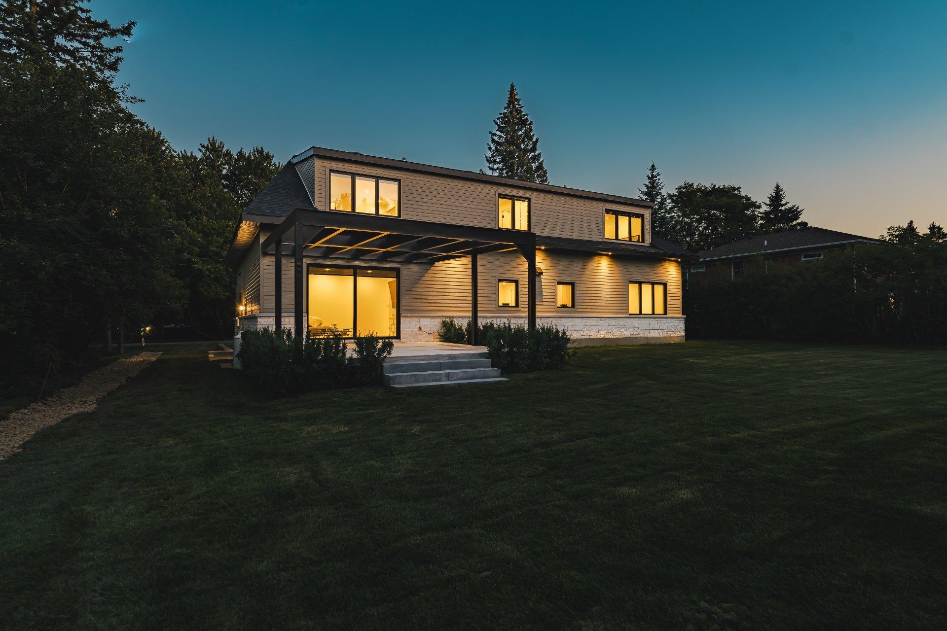 









705


Rue Westchester

,
Baie-d'Urfé,




QC
H9X2R9

